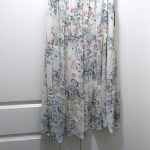 NWT Tiered Ruffled Printed Skirt
